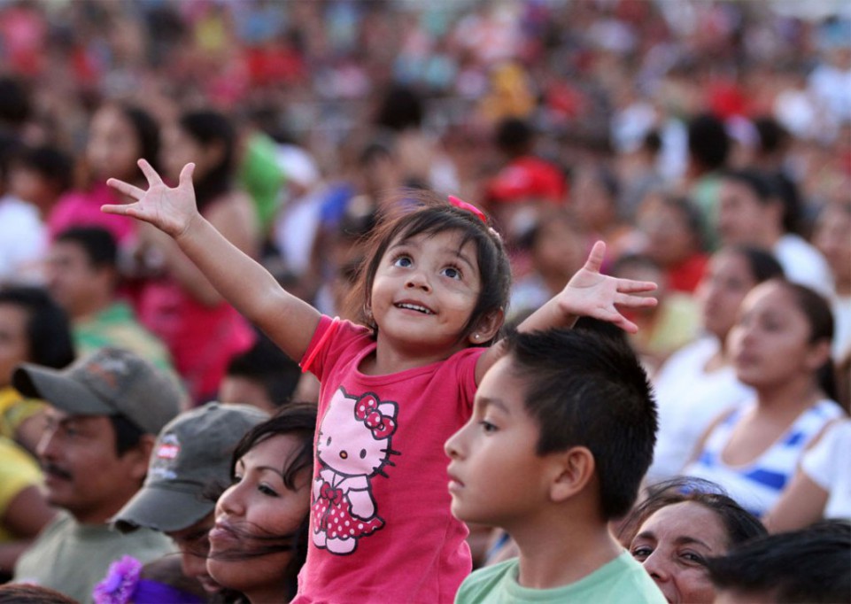 En abril, Vivan los Niños En abril, Vivan los Niños