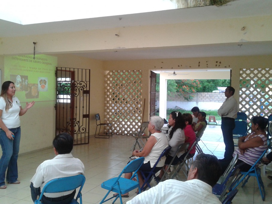 Se suman amas de casa a prevención del engaño telefónico. Se suman amas de casa a prevención del engaño telefónico.