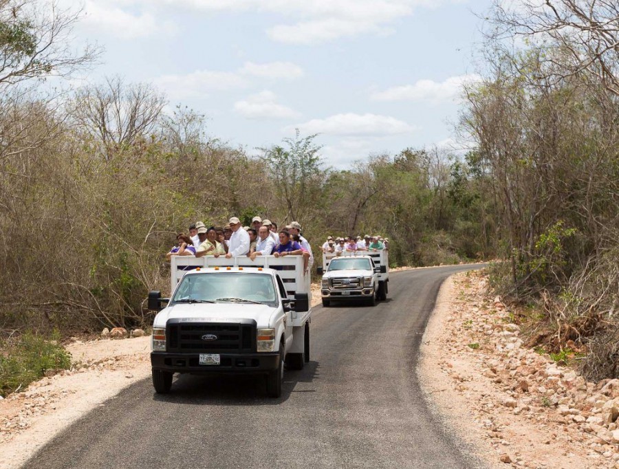 Entregan 8.92km de caminos sacacosechas Entregan 8.92km de caminos sacacosechas