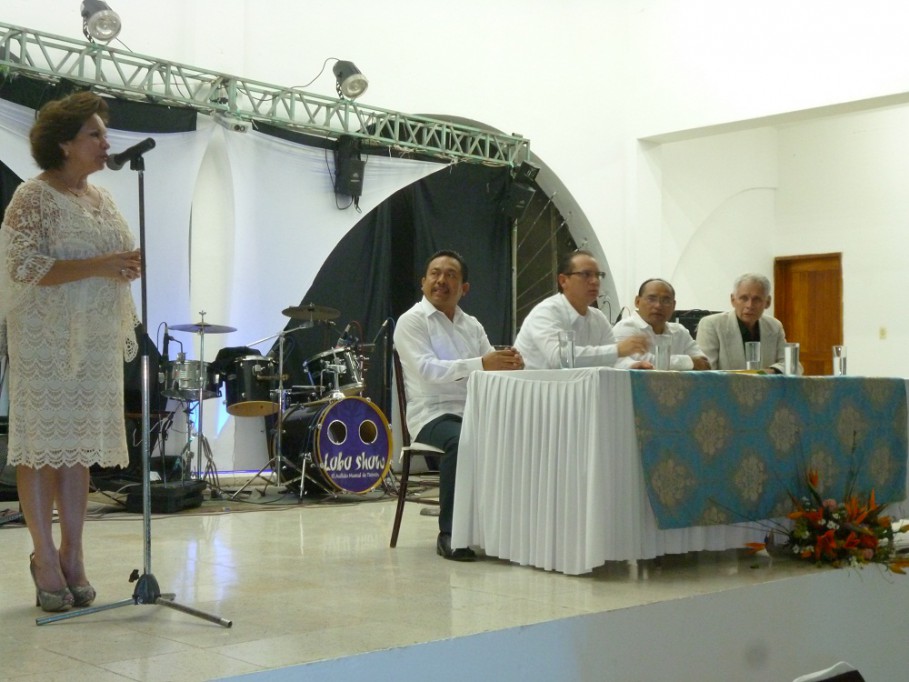 TIZIMIN: Invitan a negocios a la Caravana del Crédito 2013.\r\n TIZIMIN: Invitan a negocios a la Caravana del Crédito 2013.\r\n