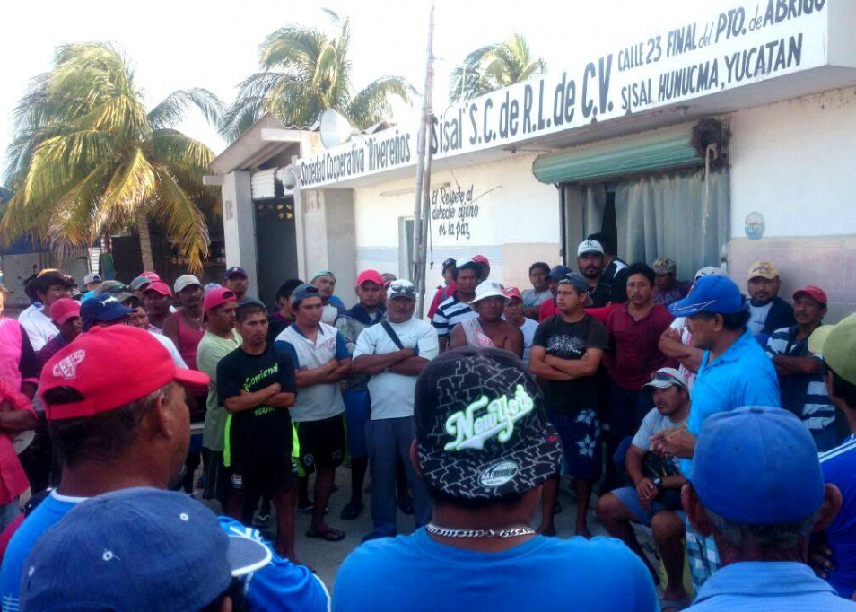 Abren diálogo con pescadores de Sisal Abren diálogo con pescadores de Sisal