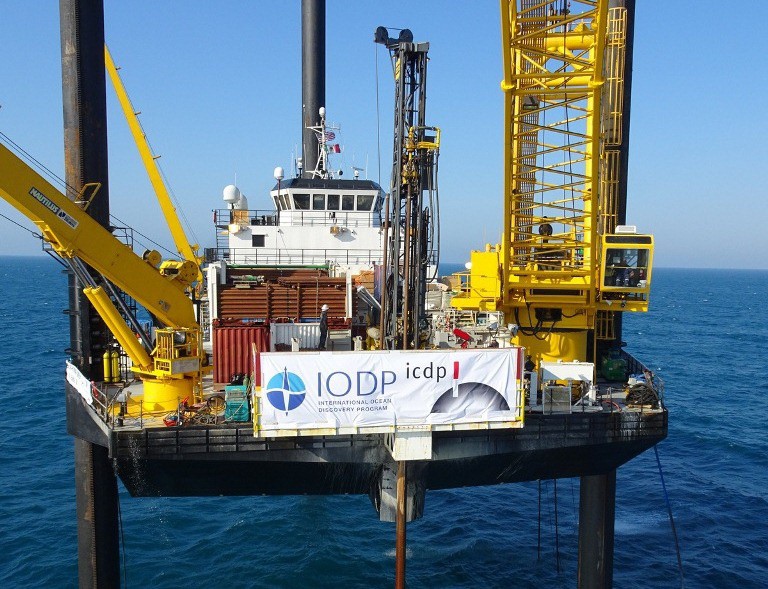 Pescadores visitarán la plataforma en Chicxulub Pescadores visitarán la plataforma en Chicxulub