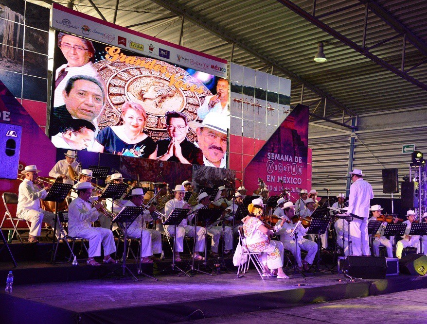 Música, danza y Teatro regional en la Ciudad de México Música, danza y Teatro regional en la Ciudad de México