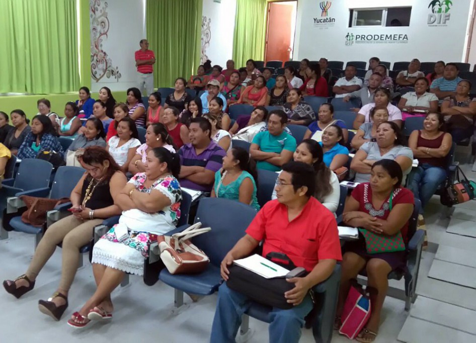 Capacitan a promotores de Prodemefa Capacitan a promotores de Prodemefa