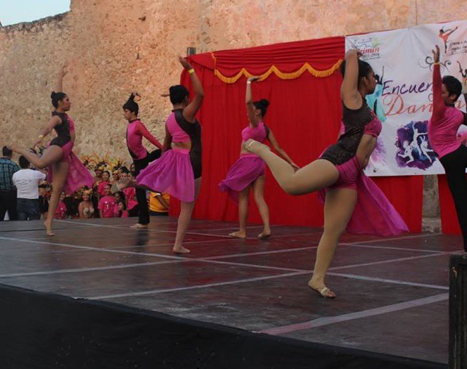 Realizan primer encuentro de danza en Tizimín Realizan primer encuentro de danza en Tizimín