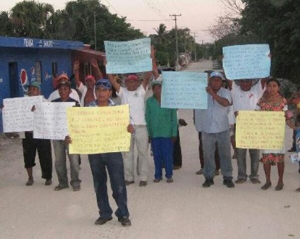 Piden ampliación de la carretera que conduce a Tesoco Piden ampliación de la carretera que conduce a Tesoco