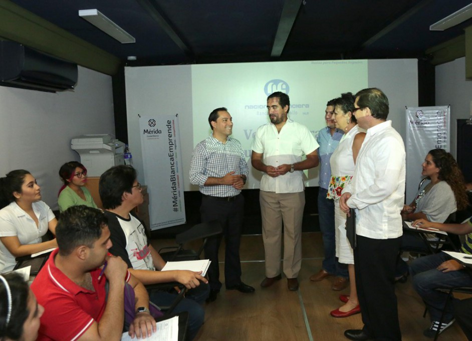 Nafinsa capacita a empresarios y emprendedores Nafinsa capacita a empresarios y emprendedores