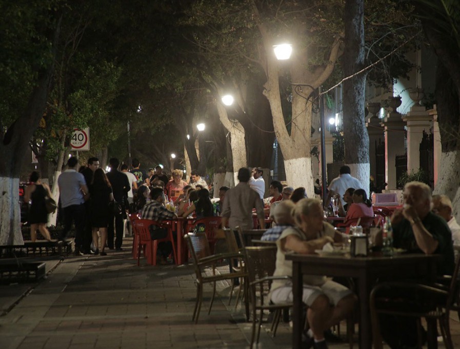 Mejoran iluminación del Paseo de Montejo. Mejoran iluminación del Paseo de Montejo.