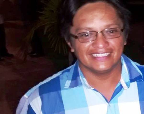 Busca a la mujer que lo chocó Busca a la mujer que lo chocó