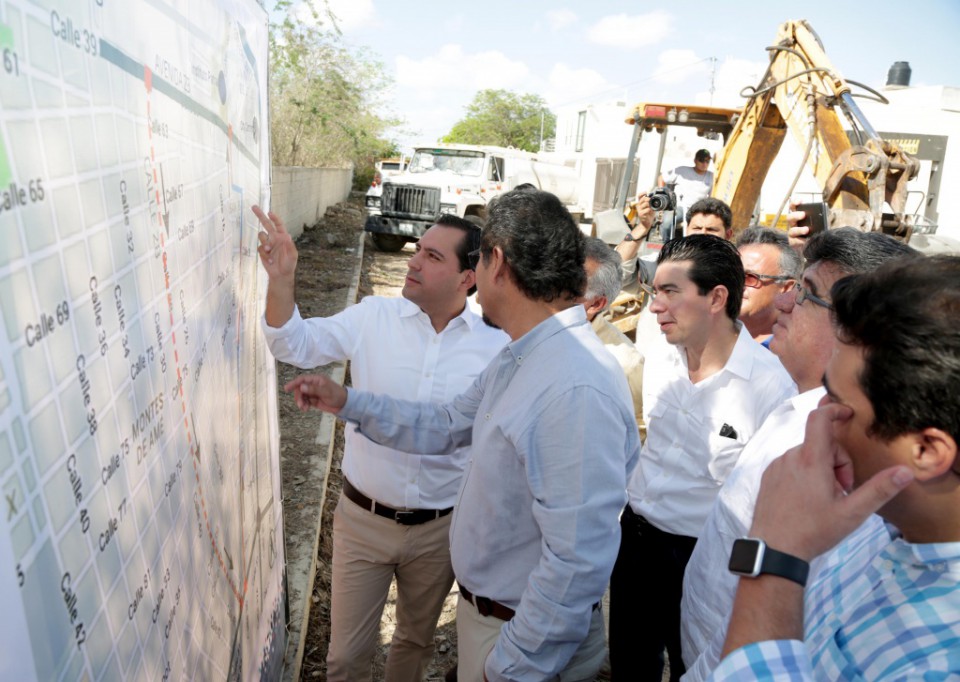 Inician obras de repavimentación de la Av. García Lavín Inician obras de repavimentación de la Av. García Lavín
