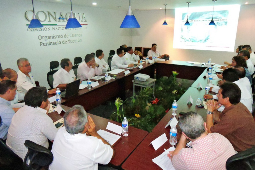 Presentan programa rector de huracanes Presentan programa rector de huracanes