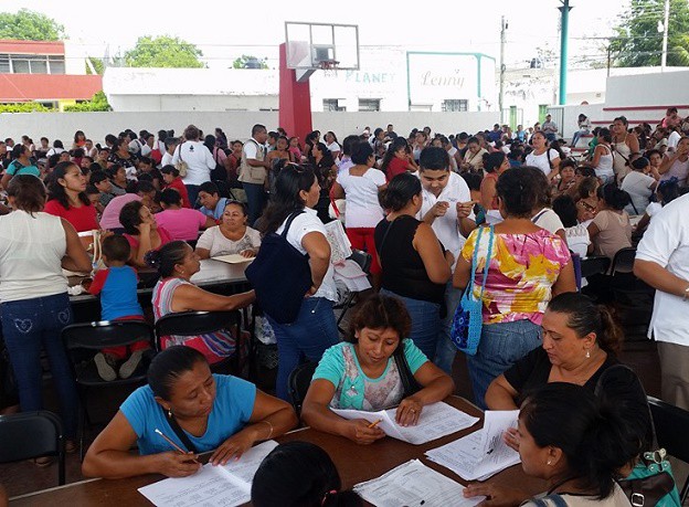 Titulares tizimileñas de prospera certifican sus estudios Titulares tizimileñas de prospera certifican sus estudios