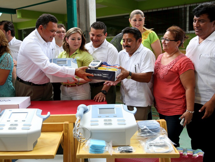 Entregan equipo de rehabilitación a municipios Entregan equipo de rehabilitación a municipios