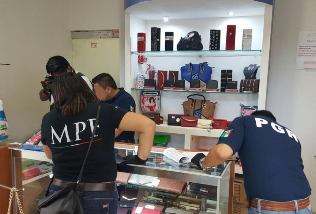 PGR decomisa bolsas apócrifas PGR decomisa bolsas apócrifas