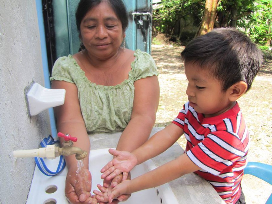 Se destinará casi 5 millones de pesos para llevar agua de calidad a los municipios de Yucatán. Se destinará casi 5 millones de pesos para llevar agua de calidad a los municipios de Yucatán.