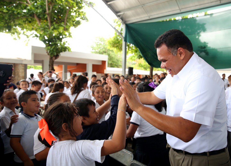 Entregan domo a la escuela Vicente Guerrero Entregan domo a la escuela Vicente Guerrero