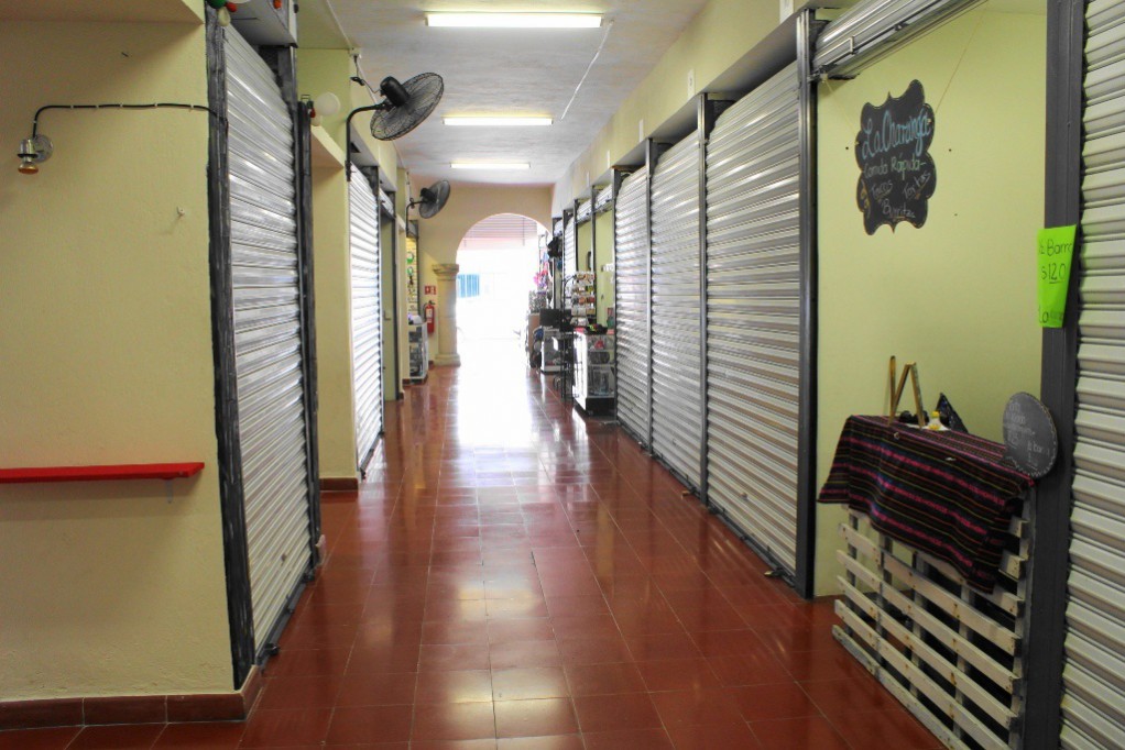 Centro Comercial Popular funciona al 30% Centro Comercial Popular funciona al 30%