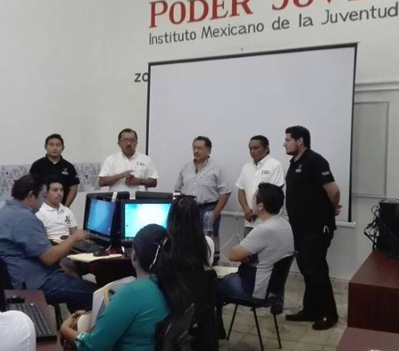 Departamento juvenil de Tizimín recibe dinero para comprar mobiliario Departamento juvenil de Tizimín recibe dinero para comprar mobiliario