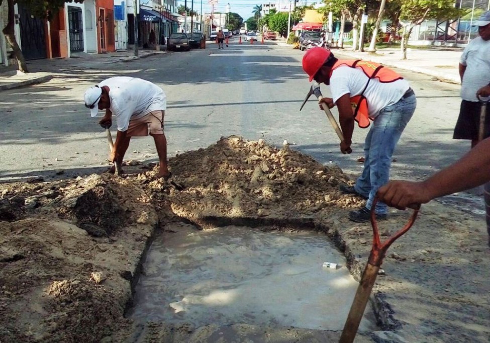 Aumentan quejas por fugas de agua Aumentan quejas por fugas de agua