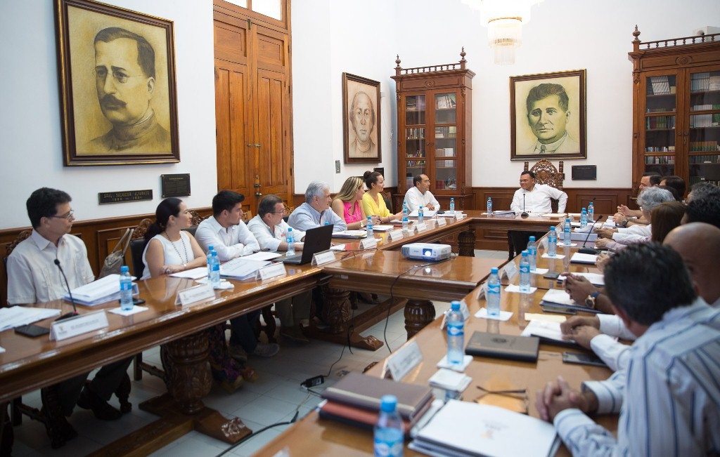 Apuestan por la formación del capital humano Apuestan por la formación del capital humano