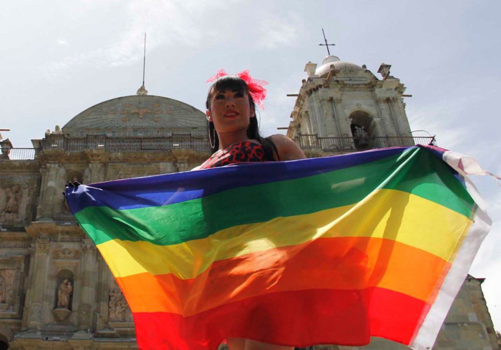 La Iglesia debería pedir perdón a homosexuales La Iglesia debería pedir perdón a homosexuales