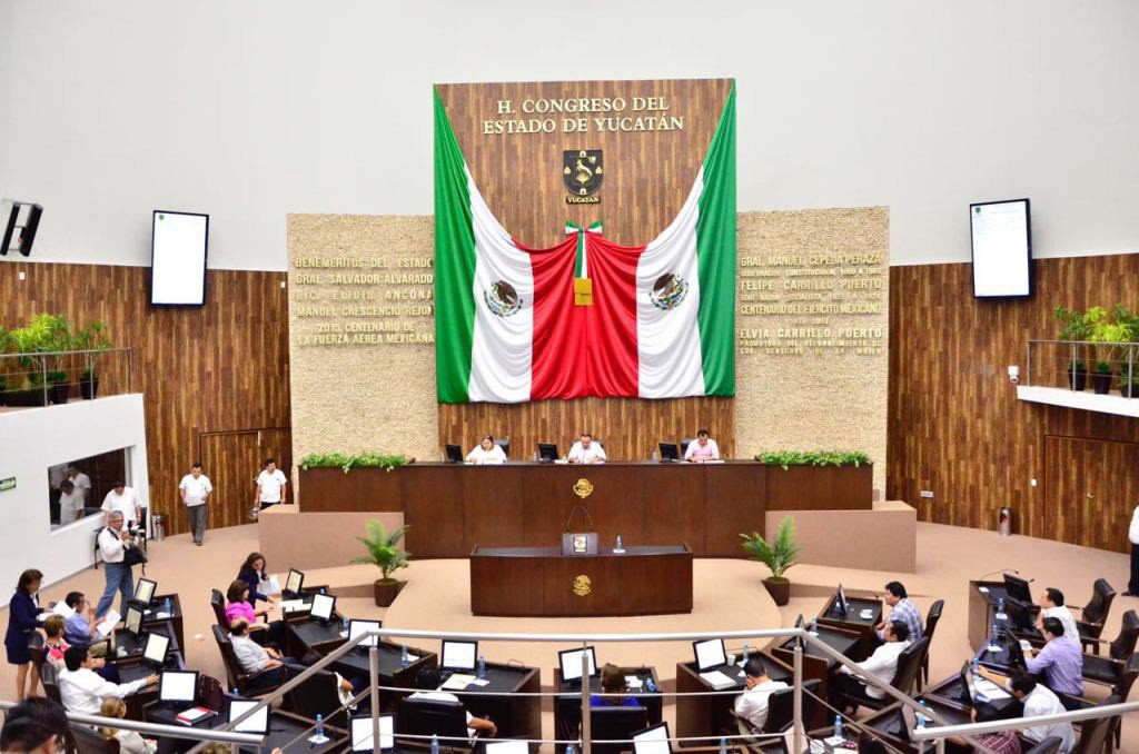Gritos y desorden en el Congreso