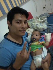 Solicita ayuda económica para pagar la hospitalización de su hijo. Solicita ayuda económica para pagar la hospitalización de su hijo.