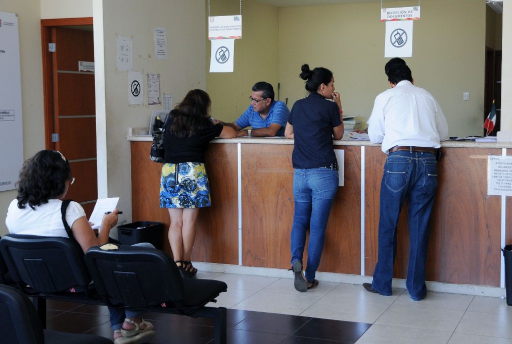 Por verano aumenta la solicitud de pasaportes Por verano aumenta la solicitud de pasaportes