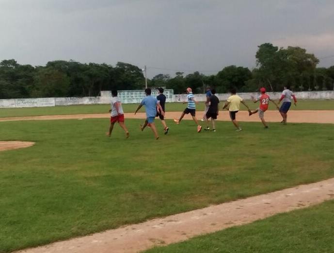 Se desarrolla con éxito escuela de beisbol en Sucilá Se desarrolla con éxito escuela de beisbol en Sucilá