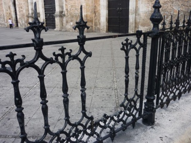 Licitarán cambio de rejas en la Catedral Licitarán cambio de rejas en la Catedral