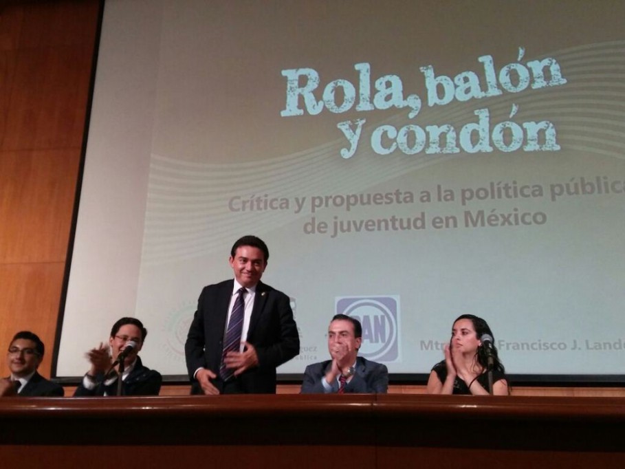 Presentan libro “Rola, balón y condón” Presentan libro “Rola, balón y condón”