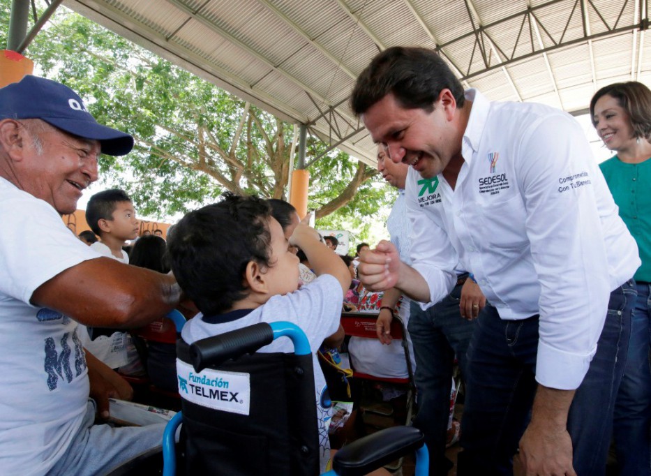 Combaten carencias sociales en 80 municipios Combaten carencias sociales en 80 municipios