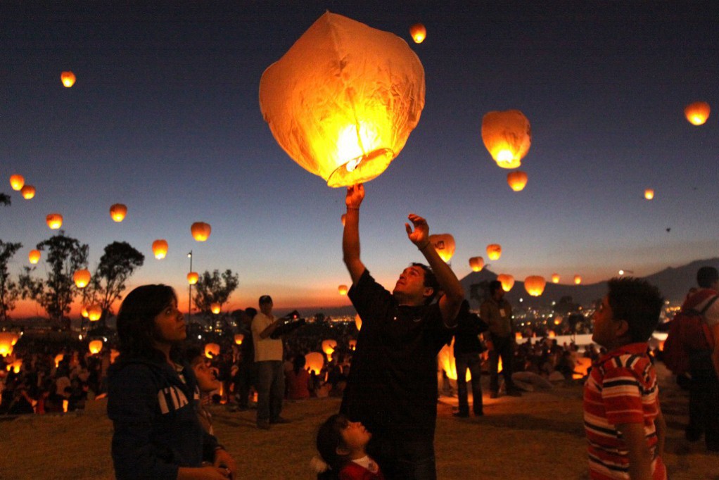 Iluminarán el cielo de Tahmek Iluminarán el cielo de Tahmek