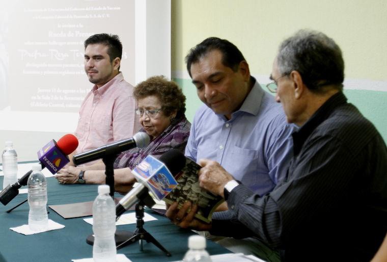 Presentan investigación sobre Rosa Torres Presentan investigación sobre Rosa Torres
