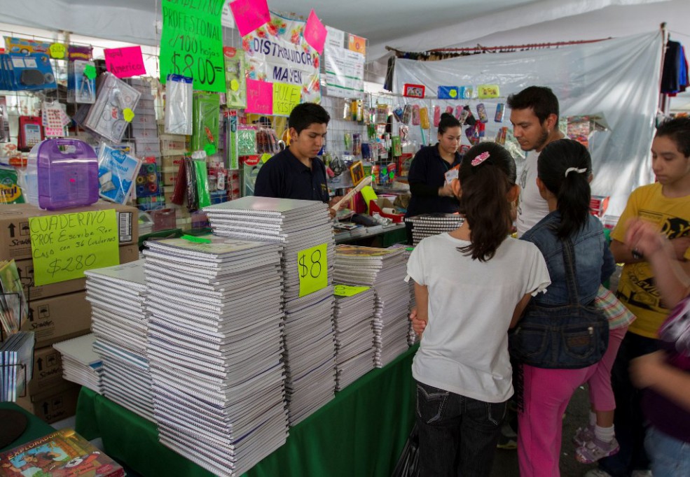 Gastan cerca de 10 mil pesos en el regreso a clases Gastan cerca de 10 mil pesos en el regreso a clases