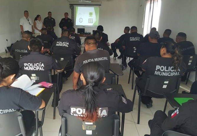 Capacitan a policías de Tizimín Capacitan a policías de Tizimín