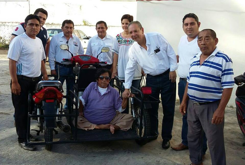 Ayuntamiento y DIF Municipal de Tizimín apoyan a discapacitados Ayuntamiento y DIF Municipal de Tizimín apoyan a discapacitados