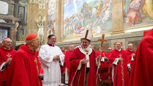 El Papa Francisco aboga por un mundo más justo, solidario y fraterno. El Papa Francisco aboga por un mundo más justo, solidario y fraterno.