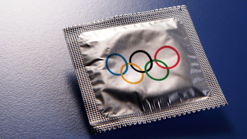 Condones atascan el desagüe en Río Condones atascan el desagüe en Río