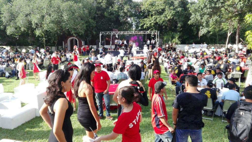 Celebran 10 años de Socio Boxito Celebran 10 años de Socio Boxito