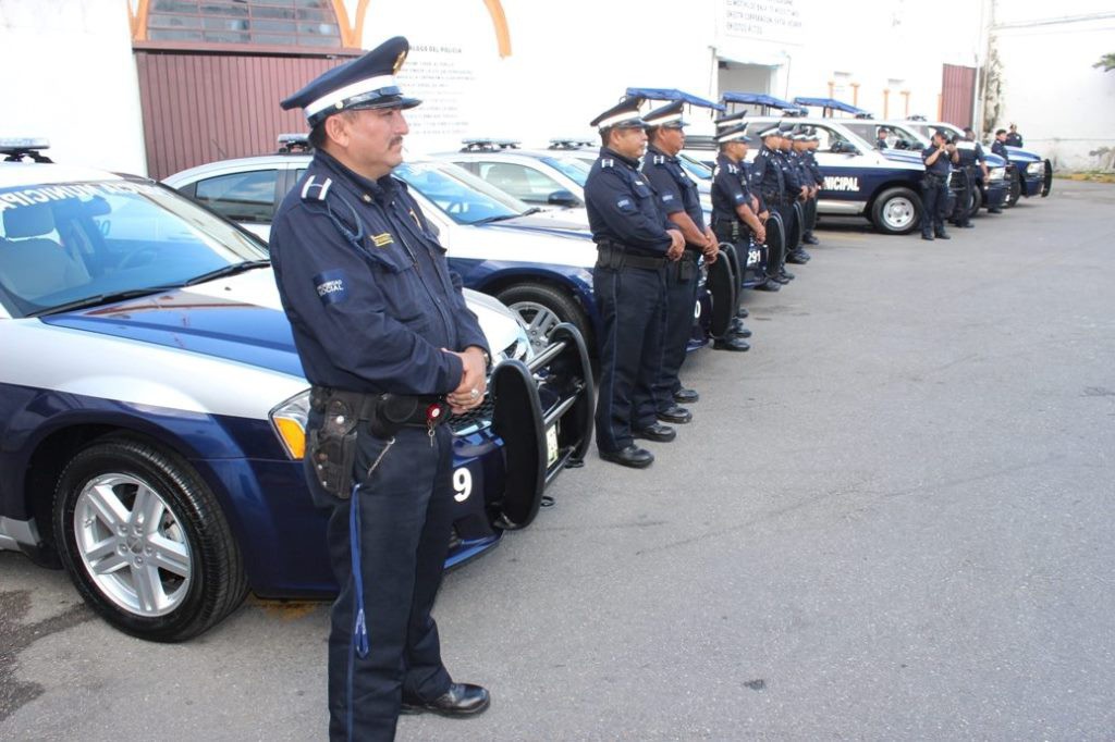 Realizan operativo de Seguridad Escolar Realizan operativo de Seguridad Escolar