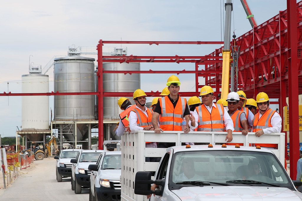 Avanza construcción de la Cervecería Yucateca Avanza construcción de la Cervecería Yucateca