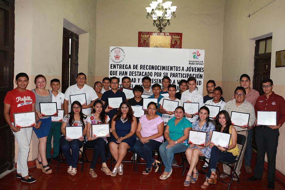 Reconocen labor de jóvenes vallisoletanos Reconocen labor de jóvenes vallisoletanos