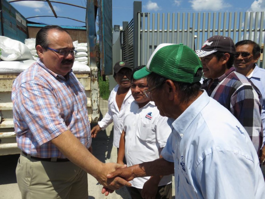 Fuerte respaldo de Ramírez Marín a los apicultores yucatecos Fuerte respaldo de Ramírez Marín a los apicultores yucatecos