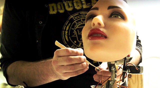 ¿Amor o robots para sexo? ¿Amor o robots para sexo?