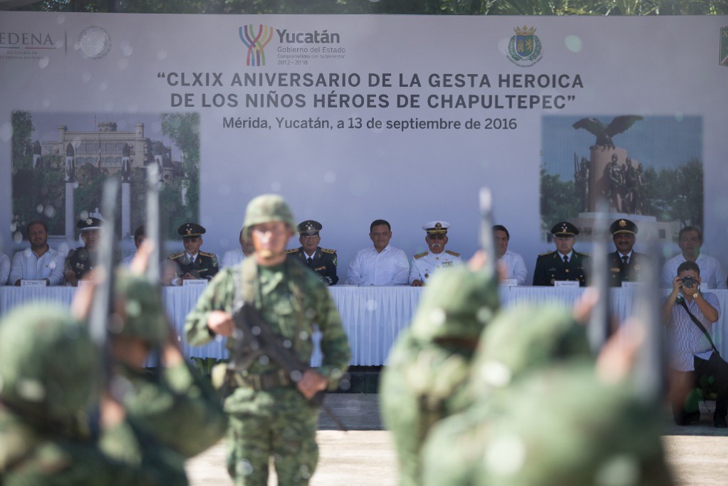 Conmemoran a los Niños Héroes Conmemoran a los Niños Héroes