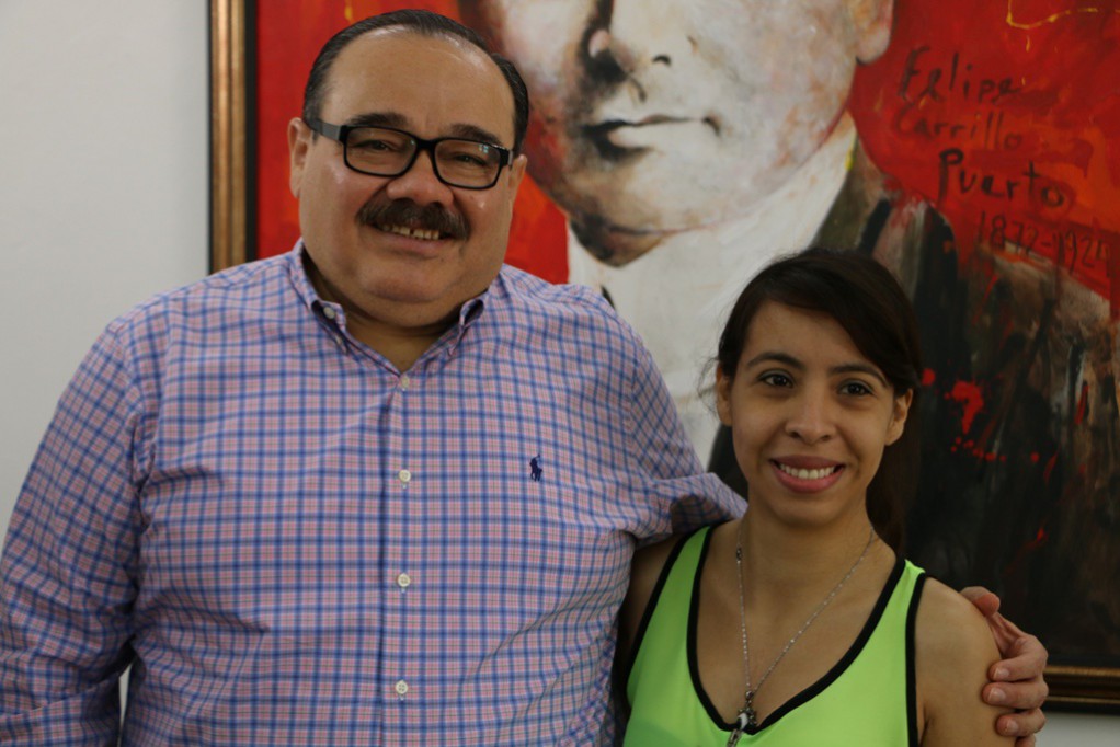 Apoyan a joven yucateca para continuar sus estudios Apoyan a joven yucateca para continuar sus estudios