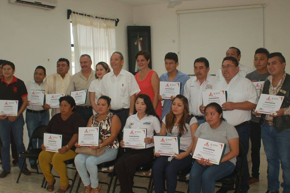 Cursos de Sefotur mejoran servicios en negocios de Tizimín Cursos de Sefotur mejoran servicios en negocios de Tizimín