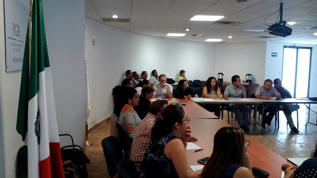 Capacitan a personal de la PGR Yucatán Capacitan a personal de la PGR Yucatán