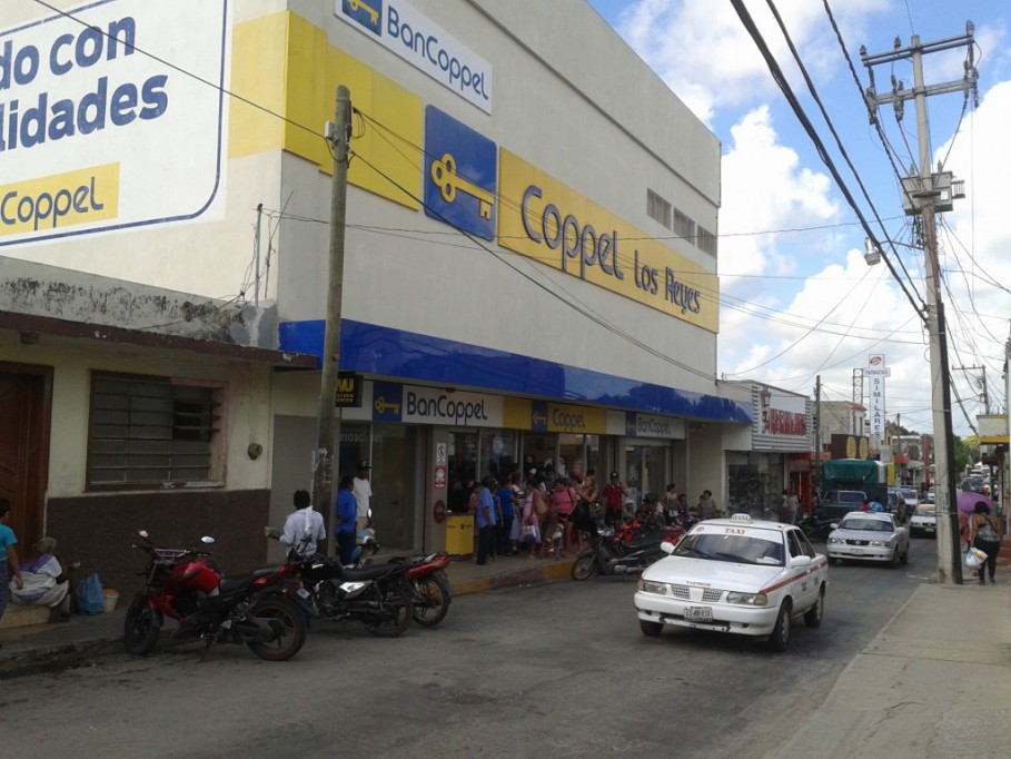 Conato de incendio en departamento de COPPEL Tizimín Conato de incendio en departamento de COPPEL Tizimín